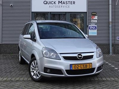 Grijs Gebruikt 2010 Opel Zafira MPV | € 4.950 (Duur)