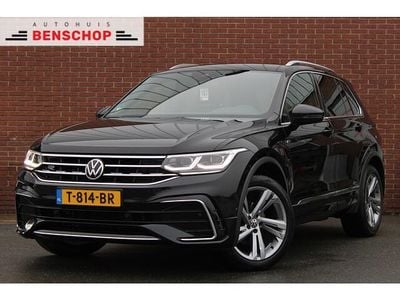 Zwart Occasion 2021 VW Tiguan R-line SUV | € 32.950 (Goede deal)