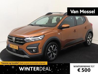 Oranje Occasion 2022 Dacia Sandero Essentiel Hatchback | € 11.740 (Eerlijke prijs)