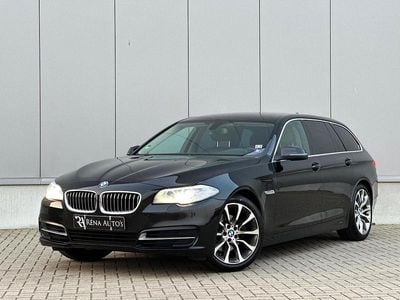 Zwart (metallic) Occasion 2016 BMW 520 Luxury Line Stationwagen | € 16.900 (Iets duurder)