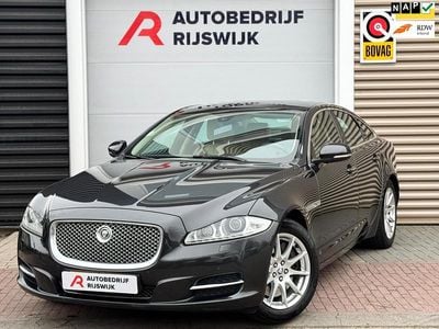 Grijs Gebruikt 2013 Jaguar XJ Premium Luxury Sedan | € 12.950 (Goede deal)