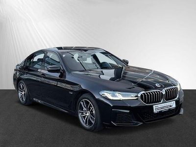 tweedehands BMW 530 5-SERIE e M-SPORT ** LASER, HuD, LEDER, HiFi, ACC, DR. ASS+, 18-inch LMV ** 1e EIG - slechts 8.439 Km. ** INFORMEER OOK NAAR ONZE AANTREKKELIJKE FINANCIAL-LEASE TARIEVEN **