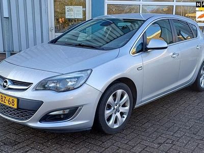 Grijs Occasion 2013 Opel Astra Business Hatchback | € 3.999 (Eerlijke prijs)