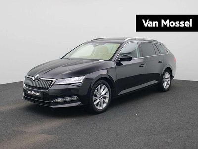 Zwart Occasion 2021 Skoda Superb Clever Stationwagen | € 23.900 (Eerlijke prijs)
