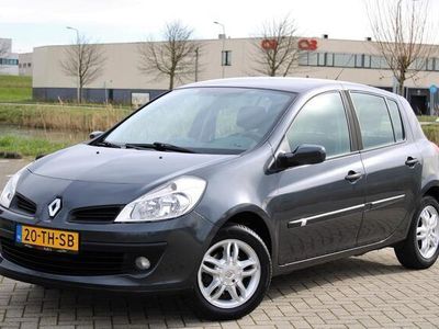 Occasion Renault Clio II Exception 98 PK (72 kW) 2006 Grijs Hatchback