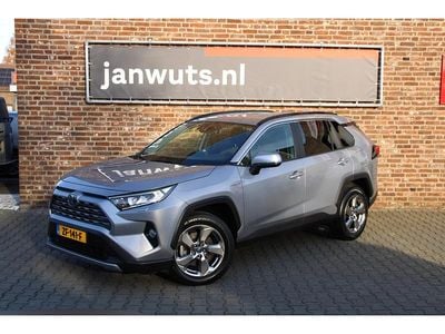 Grijs Gebruikt 2019 Toyota RAV4 Style SUV | € 28.950 (Iets duurder)