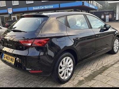 Zwart Gebruikt 2013 Seat Leon Style Hatchback | € 7.150 (Eerlijke prijs)