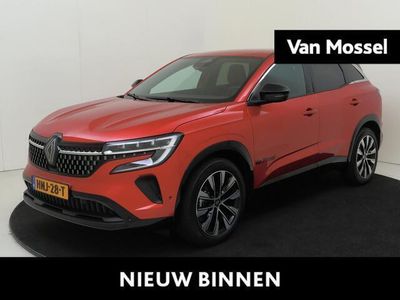 Rood Occasion 2025 Renault Austral Techno SUV | € 37.940 (Eerlijke prijs)
