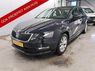 tweedehands Skoda Octavia Combi 1.0 TSI Gr. Ambition Business 1e EIG 81331 KM TREKHAAK