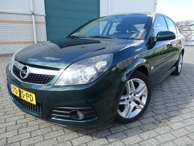 Groen Occasion 2007 Opel Vectra GTS Hatchback | € 2.750 (Eerlijke prijs)