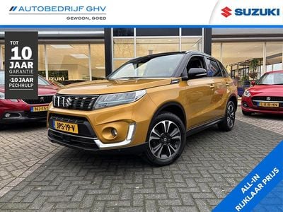 Geel (metallic) Gebruikt 2021 Suzuki Vitara Style SUV | € 23.950 (Eerlijke prijs)