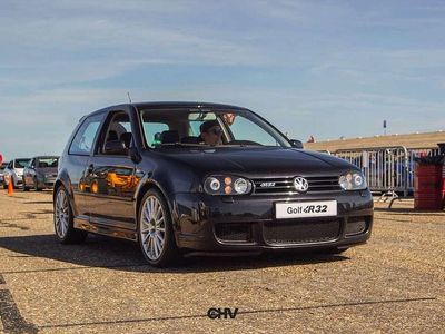 Zwart Occasion 2003 VW Golf IV R Hatchback | € 35.000