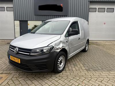 Zilver (metallic) Occasion 2019 VW Caddy Trendline MPV | € 5.350