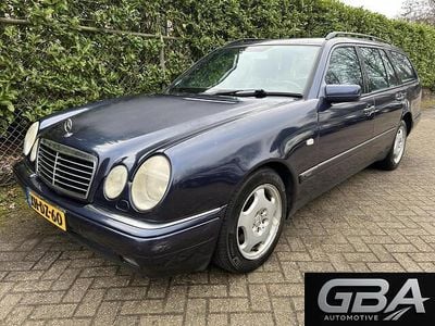 Occasion Mercedes 240 Avantgarde 170 PK (125 kW) 1998 Blauw Stationwagen