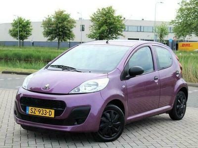 Occasion Peugeot 107 Access 68 PK (50 kW) 2012 Paars Hatchback