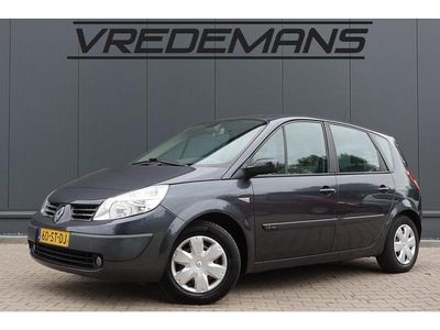 Occasion Renault Scénic II Dynamique 112 PK (82 kW) 2006 Grijs MPV