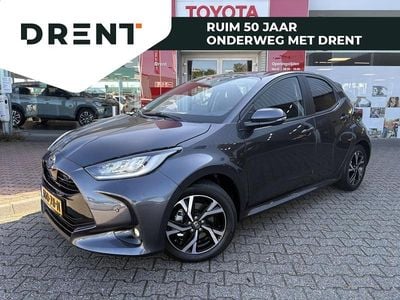 Grijs Nieuw 2025 Toyota Yaris Comfort Hatchback | € 26.895 (Goede deal)