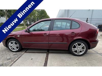 tweedehands Seat Leon 1.6-16V Sport Nette goed onderhouden auto, airco goed koud en alles werkt!