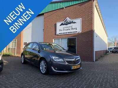 Grijs Gebruikt 2015 Opel Insignia Edition Stationwagen | € 5.999