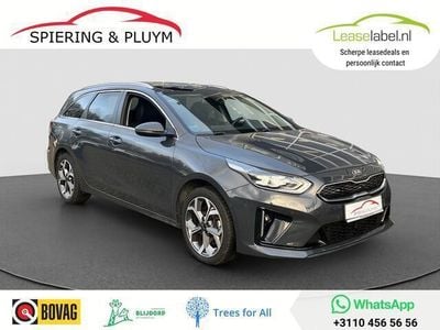 Grijs, metallic lak Gebruikt 2020 Kia Ceed Sportswagon Stationwagen | € 24.990 (Iets duurder)