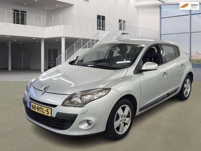 Grijs Occasion 2009 Renault Mégane III Dynamique Hatchback | € 3.450 (Eerlijke prijs)
