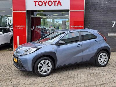 Grijs Gebruikt 2025 Toyota Aygo X X-play SUV | € 17.900 (Goede deal)