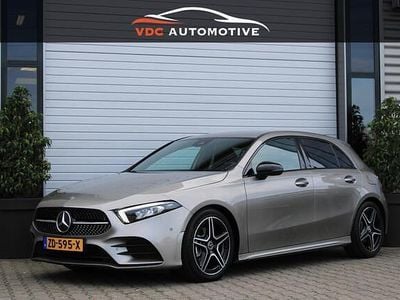 Grijs (metallic) Gebruikt 2019 Mercedes A180 AMG Hatchback | € 19.950 (Eerlijke prijs)