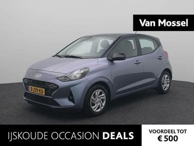 Blauw Occasion 2024 Hyundai i10 Premium Hatchback | € 14.440 (Eerlijke prijs)