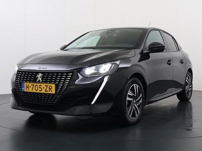 Zwart Gebruikt 2020 Peugeot 208 Allure Hatchback | € 17.420 (Iets duurder)
