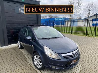 tweedehands Opel Corsa 1.4 Airco Stoel/Stuur Verwarming Panorama Xenon