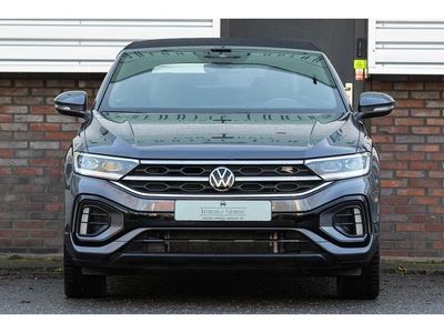 Grijs Occasion 2023 VW T-Roc Cabriolet R-line Cabriolet | € 35.900 (Eerlijke prijs)