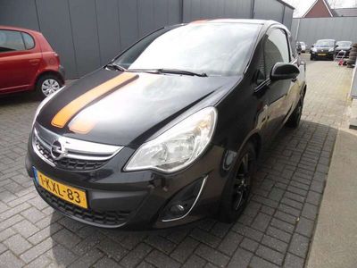 tweedehands Opel Corsa 1.2-16V DESIGN ED