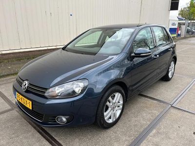 tweedehands VW Golf VI 1.6 TDI Comfortline LEER BEKLEDING TREKHAAK AUTOMAAT