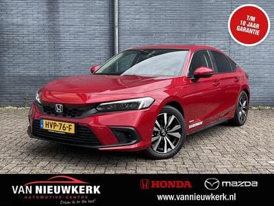 Rood Gebruikt 2025 Honda Civic Elegance Hatchback | € 34.900 (Eerlijke prijs)