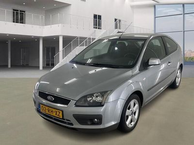 Occasion Ford Focus 101 PK (74 kW) 2005 Grijs Hatchback