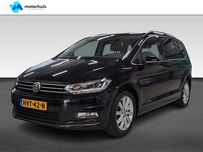 Zwart (metallic) Occasion 2015 VW Touran Highline MPV | € 16.245 (Eerlijke prijs)
