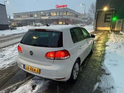 Wit Gebruikt 2011 VW Golf VI Highline Hatchback | € 6.350 (Eerlijke prijs)