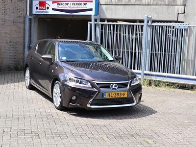 Lexus CT200h