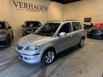 Grijs Occasion 2003 Mazda 2 Touring Hatchback | € 1.850 (Eerlijke prijs)
