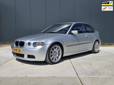 Occasion BMW 325 Executive 192 PK (141 kW) 2004 Grijs, metallic lak Hatchback