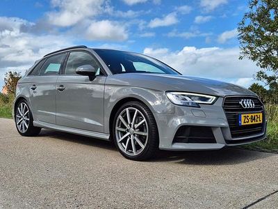 Grijs Gebruikt 2019 Audi A3 Sportback S-Line Hatchback | € 17.000 (Eerlijke prijs)