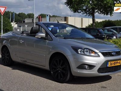 tweedehands Ford Focus Cabriolet CC 2.0i 16v AUTOMAAT LIMITED/CLIMA AIRCO/LEDEREN BEKL