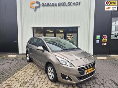 Grijs Occasion 2015 Peugeot 5008 Access MPV | € 8.390 (Goede deal)