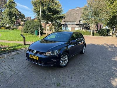 Blauw Gebruikt 2014 VW Golf VII Edition Hatchback | € 8.495 (Eerlijke prijs)