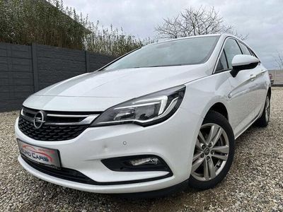 Wit Gebruikt 2017 Opel Astra Edition Stationwagen | € 5.990 (Iets duurder)