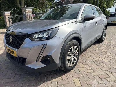 Grijs Occasion 2020 Peugeot 2008 Active SUV | € 10.200 (Eerlijke prijs)
