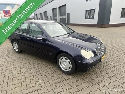 Blauw Gebruikt 2001 Mercedes C200 Avantgarde Sedan | € 1.650 (Eerlijke prijs)
