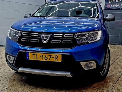 Blauw (metallic) Occasion 2018 Dacia Sandero Deal Hatchback | € 9.950 (Eerlijke prijs)