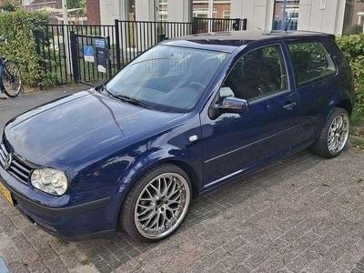VW Golf IV