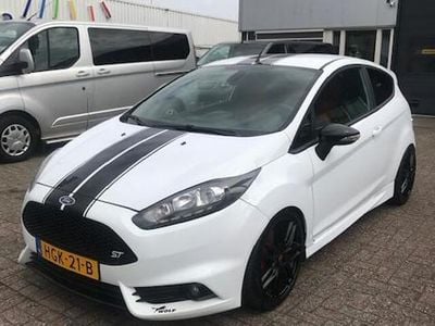 Wit Occasion 2014 Ford Fiesta ST Hatchback | € 9.995 (Eerlijke prijs)